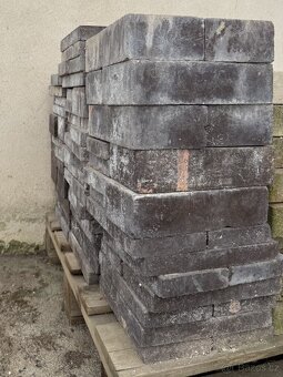 Šamotové cihly z akumulačních kamen - 2