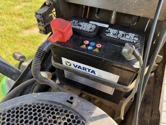 John Deere X 304 - 2