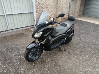 Yamaha x max 125i Cz doklady v ceně černý 2 - 2