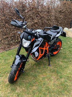 KTM Duke 690R - 2