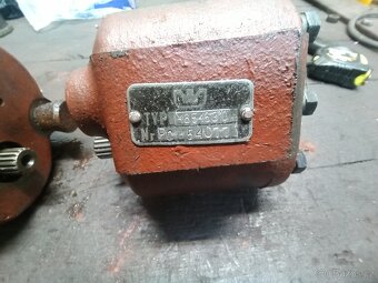 PRODÁM HYDRAULICKÉ ČERPADLO NA ZETOR - 2