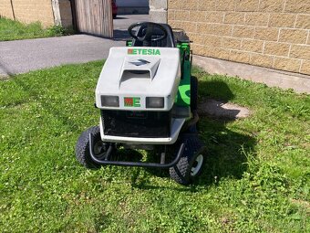 Profi sekačka,zahradní traktor Etesia Hydro 100 - 2