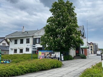 KOMERČNÍ BUDOVA HLUČÍN - 2