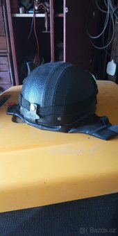 Retro helma - 2