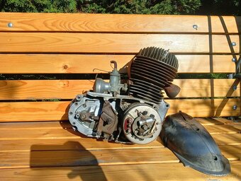 Motor ČZ 175-502 - 2