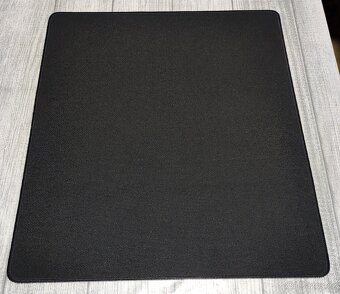 Herní podložka pod myš ASUS ROG STRIX EDGE - 2