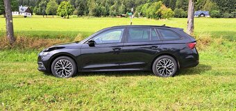 8/2021 Škoda Octavia 4  2,0TDi Black Clever Edition - 2