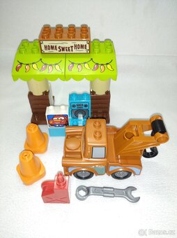 Lego duplo 10856 cars, Burákova garáž - 2