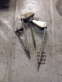 Sportovní / závodní Zadní náprava Škoda 130 rs - 2