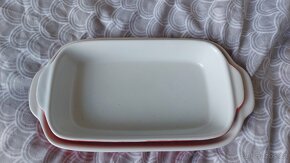 Sada 2 zapekacích misek. - 2