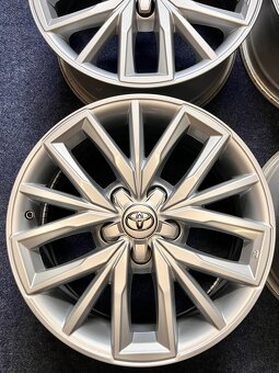 5x114,3 R17 Toyota Corolla Alu disky - NOVÝ STAV - 2