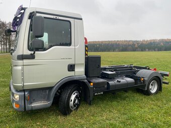 Hákový  nosič kontejnerů - 2