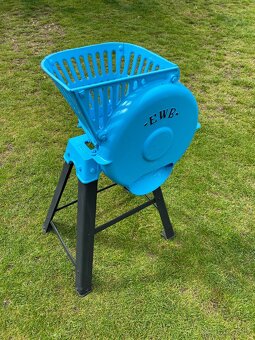 struhadlo starý mlýnek litina zahradní dekorace šrotovník - 2