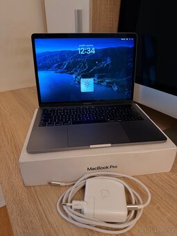 MacBook Pro 13" 2019, Touchbar - 2