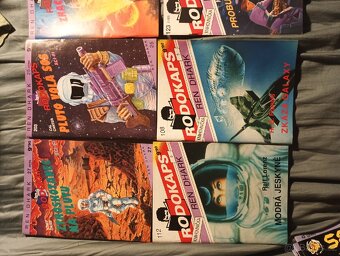 Rodokaps ,Sci - fi,18 ks cena za celek - 2