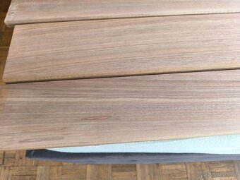 Prodám masivní ořechové obklady. - 2