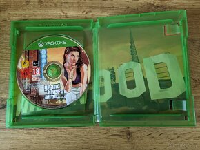 GTA V Xbox One - 2