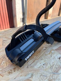 Thule ProRide 3x Střešní Nosiče Kol - 2