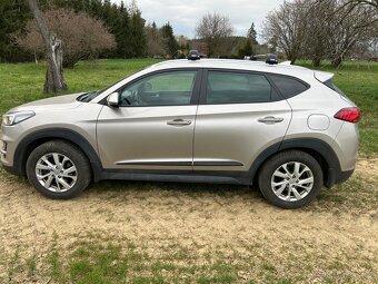Hyundai Tuscon - 2