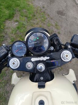 Cafe racer kawasaki zrx 1100 - 2