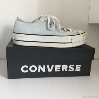 Damske tenisky Converse na platforme vel.40 - 2