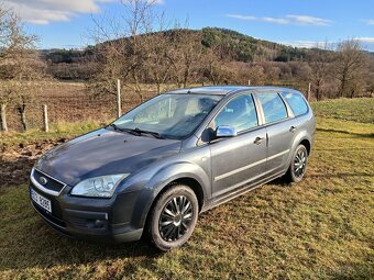Ford Focus 1.6 benzín - 2