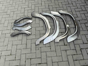 Lada Vaz Žiguli, zadní lemy blatníků, tel 608 445 411 - 2