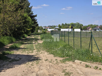 Stavební pozemek na RD, 810 m2, Úhonice Praha-Západ - 2