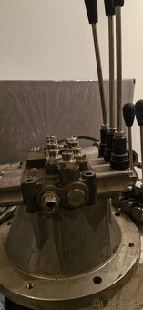 hydraulický rozvaděče - 2