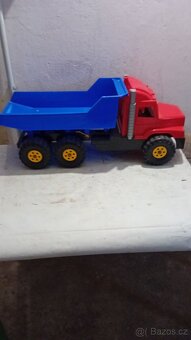 Sklápěcí auto - 2