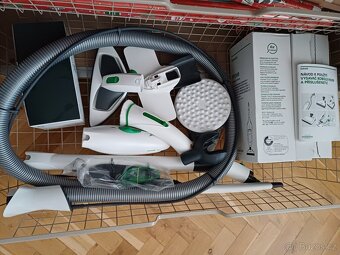 Vysavač Vorwerk VK200 včetně příslušenství. - 2