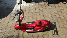 Elektro kolobezka FERRARI - 2