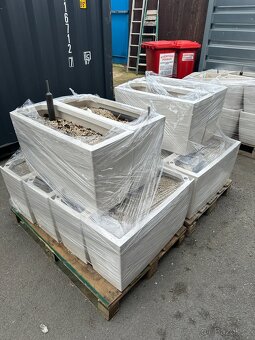 Samozavlažovací květináče PVC - více kusů - 2