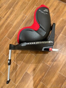 Römer Britax Isofix i-Size otočná - 2