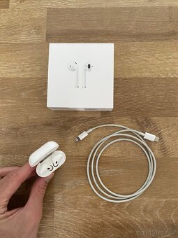 Airpods 2. generace - 2