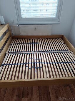 Manželská postel 180 x 200 masiv - 2
