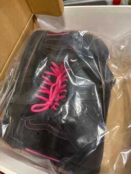 Snowboardové boty Vans Mantra black/pink - 2