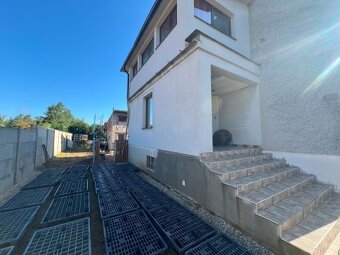 K prodeji rodinný dům Osice č.p. 114, okres Hradec Králové. - 2