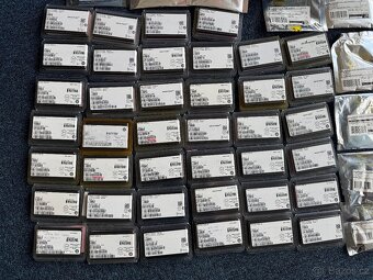 Elektronické součástky - pořizovací cena min 12tis. - 2