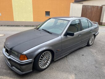 BMW e36 kapota - 2