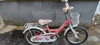 Dětské dívčí kolo. - 2