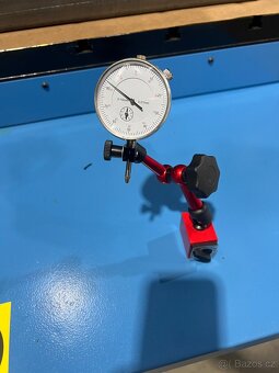 Měřící hodinky – úchylkoměr s magnetickým stojánkem - 2