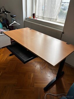 Kancelářský psací stůl - 2