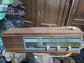 Prodám staré rádio Tesla Jantar - 2