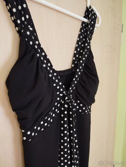 Dámské šaty vel. XS/S - top stav - 2