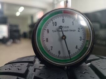 195/65 R15 EVERGREEN (2818) - 2