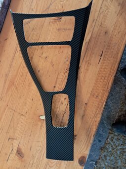 Kryt středového panelu BMW E90 - 2
