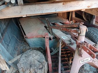 ŽTR 165 dvoububnová sekačka - 2