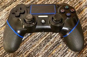PC, PSP, PS2, PS3, PS4, PS5 + ovladač PS4 + nabíjecí stanice - 2