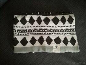 Deka Elodie details - 2